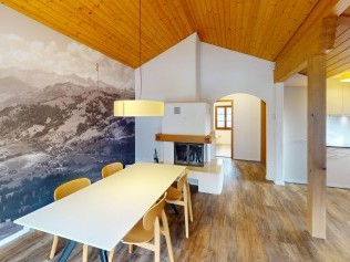 Wohnzimmer mit Essbereich - Reka-Ferienanlage Rougemont