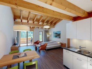 Soggiorno e camera da letto - Casa di vacanza Reka Scuol