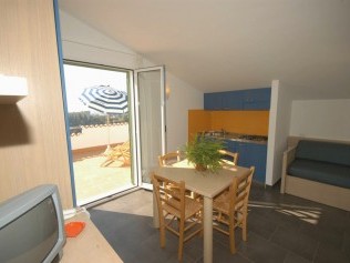 Wohnzimmer mit Essbereich - Residence Dei Fiori