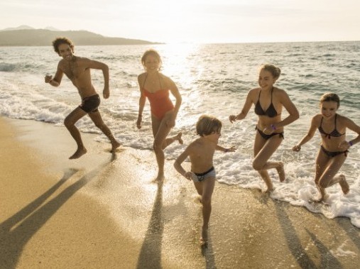 Strand direkt bei der Ferienanlage - Résidence Golfe de Lozari