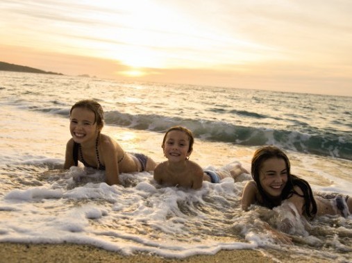 Strand direkt bei der Ferienanlage - Résidence Golfe de Lozari