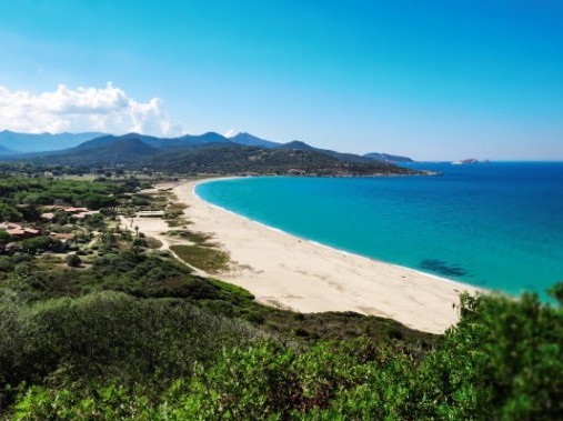 Strand direkt bei der Ferienanlage - Résidence Golfe de Lozari