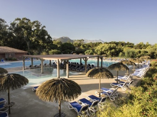 Poollandschaft - Résidence Golfe de Lozari