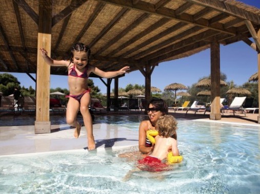 Poollandschaft - Résidence Golfe de Lozari