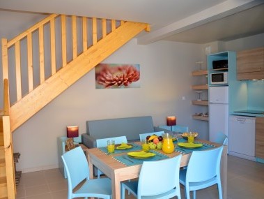 Küche mit Essbereich - La Grenadine