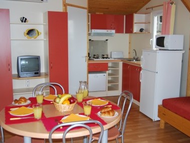 Wohnzimmer mit Essbereich