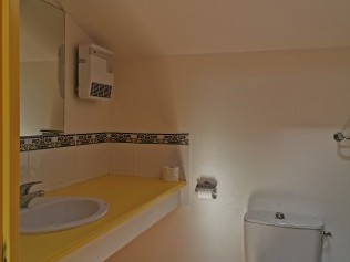 Salle de bains - Résidence L'Oustal des Mers