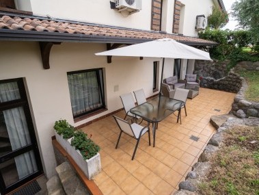 Comfortable outdoor seating area - Residence Primera