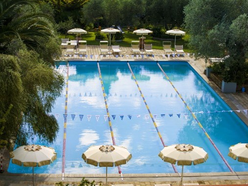 Area piscine - Residence Solemaremma