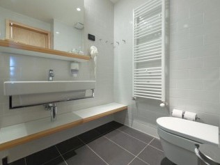 Badezimmer - Ferienanlage Amarin