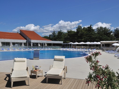 Area piscine - Resort Petalon