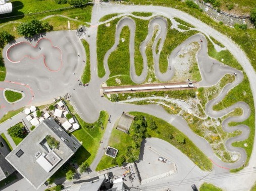 Struttura di vacanza dall'alto - rocksresort