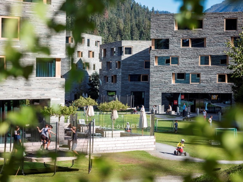 Jeux et rires pour toute la famille garantis - rocksresort