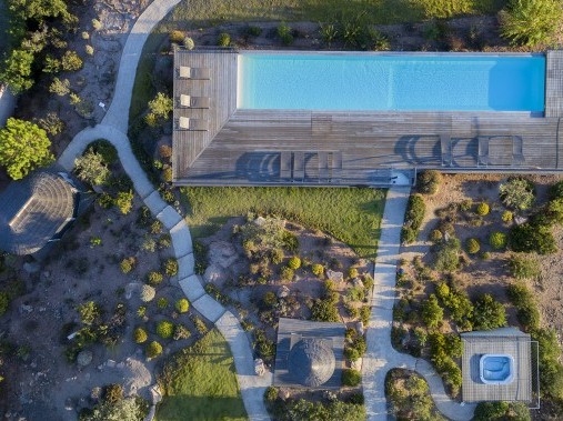 Poollandschaft - Domaine Santa Giulia Palace