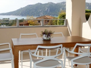 Balkon mit Blick aufs Meer - Santa Giulia Palace
