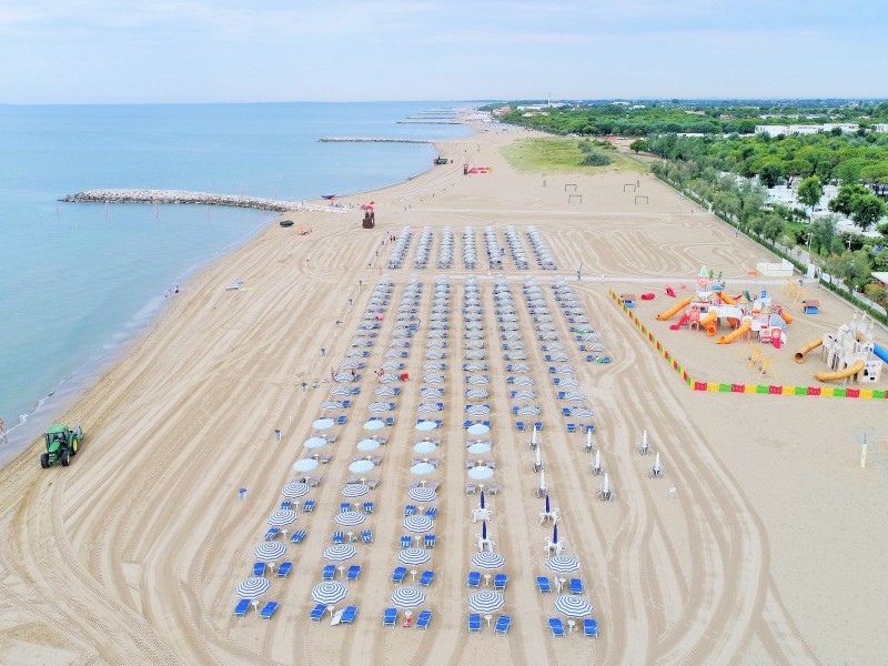 Spiaggia direttamente presso la struttura per vacanza - Sant'Angelo Village