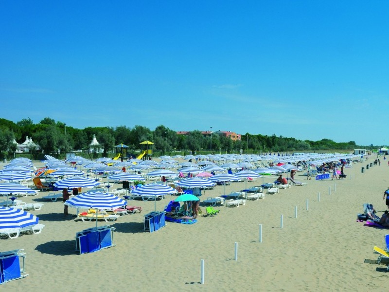 Spiaggia direttamente presso la struttura per vacanza - Sant'Angelo Village