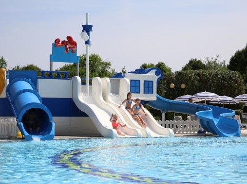 Piscine pour petits et grands - Sant'Angelo Village
