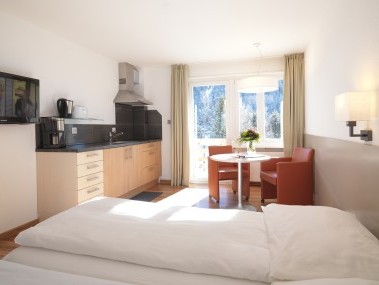Wohn- und Schlafzimmer - Solaria Serviced Apartments
