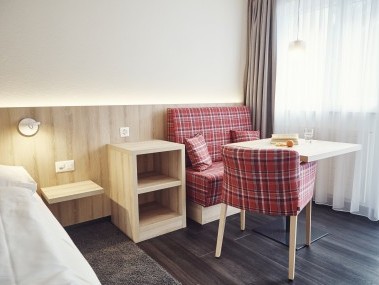 Wohn- und Schlafzimmer - Solaria Serviced Apartments