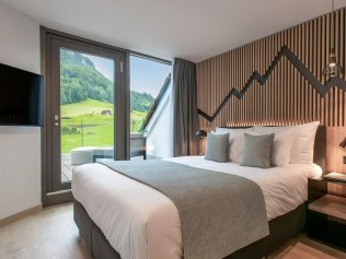 Swiss Holiday Park - Panorama Suite mit Terrasse, im Hotel