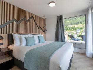 Panorama Familienzimmer Design mit Terrasse