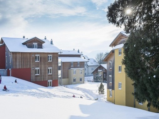 Exterior view in winter - Swiss Holiday Park