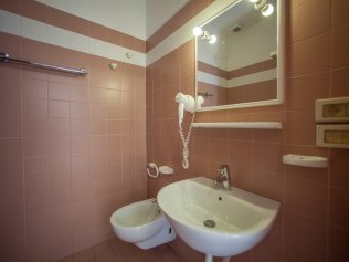 Badezimmer - The Garda Village Camping