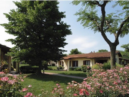 Vista esterna dell'appartamento di vacanza - The Garda Village Camping