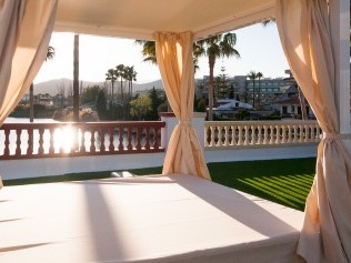 Terrasse - Universal Aparthotel Elisa