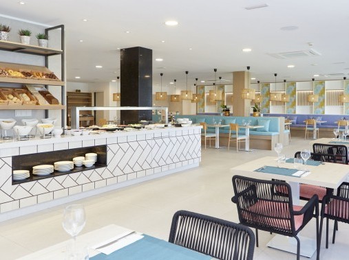 Restaurant - Universal Aparthotel Elisa - Playa de Muro/Alcudia Mallorca