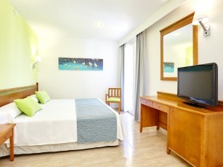 Wohn- und Schlafzimmer - Universal Hotel/Appartement Laguna