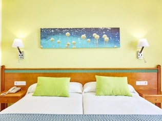 Wohn- und Schlafzimmer - Universal Hotel/Appartement Laguna