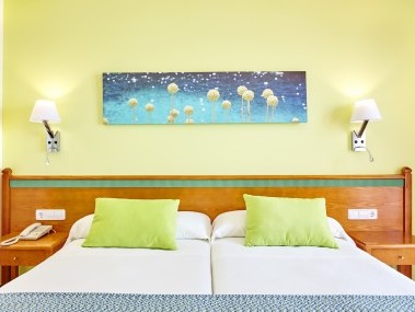 Wohn- und Schlafzimmer - Universal Hotel/Appartement Laguna