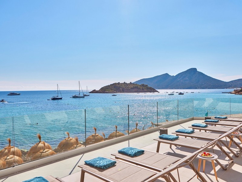Plate-forme de couchage au bord de la mer - Universal Hotel Aquamarin - Sant Elm Mallorca