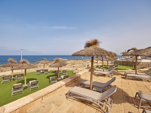 Pool mit Aussicht - Universal Hotel Cabo Blanco - Colonia Sant Jordi Mallorca