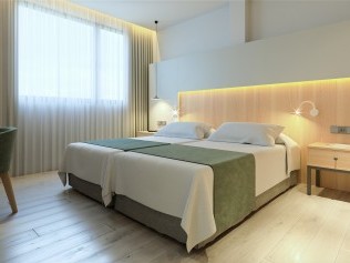 Salon et chambre à coucher - Universal Hotel Cabo Blanco