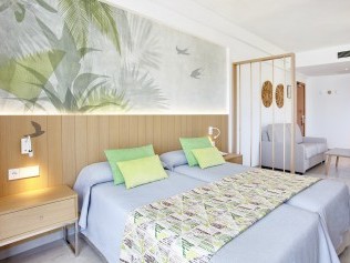 Wohn- und Schlafzimmer - Universal Hotel Castell Royal