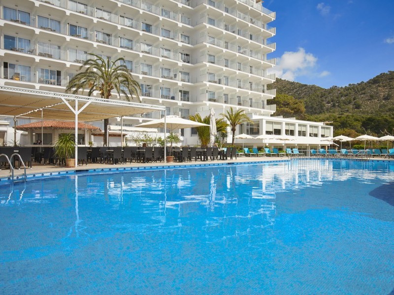 Piscine - Universal Hotel Castell Royal - Canyamel Mallorca