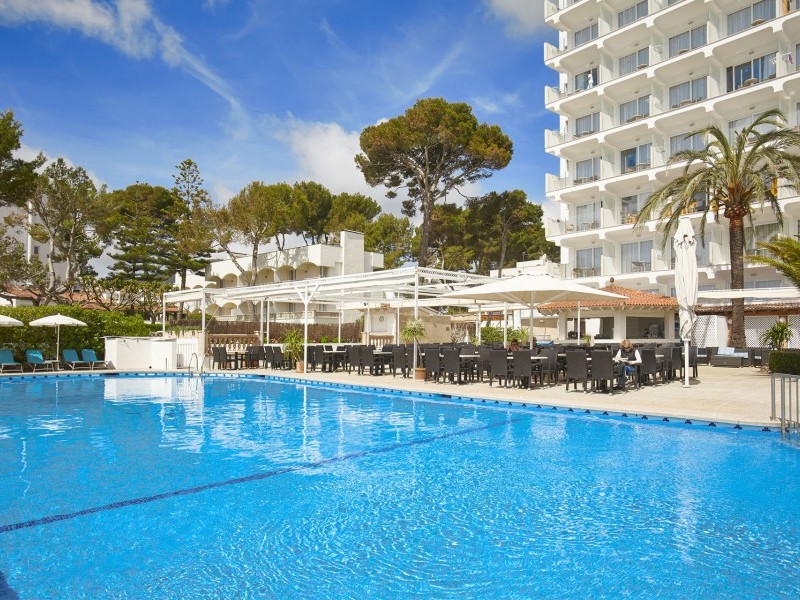 Piscine - Universal Hotel Castell Royal - Canyamel Mallorca