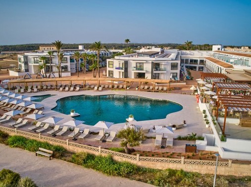 Vogelperspektive - Universal Hotel Grand Léon & Spa - Colonia Sant Jordi Mallorca