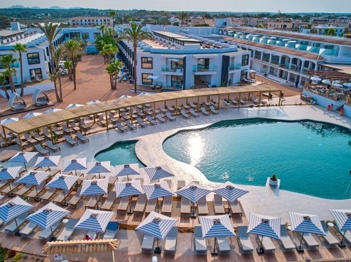 Pool - Universal Hotel Grand Léon & Spa - Colonia Sant Jordi Mallorca