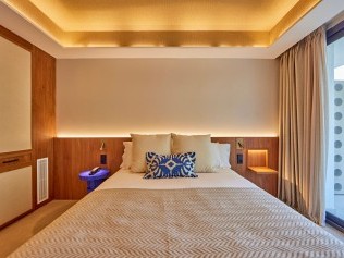 Wohn- und Schlafzimmer - Universal Hotel Grand Léon & Spa