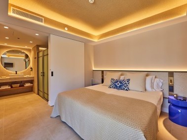 Wohn- und Schlafzimmer - Universal Hotel Grand Léon & Spa