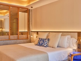 Wohn- und Schlafzimmer - Universal Hotel Grand Léon & Spa