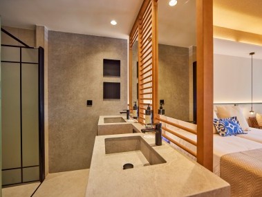 Badezimmer - Universal Hotel Grand Léon & Spa