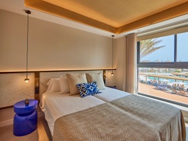 Wohn- und Schlafzimmer - Universal Hotel Grand Léon & Spa