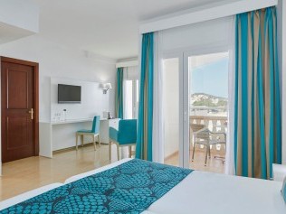 Wohn- und Schlafzimmer - Universal Hotel Lido  & Spa