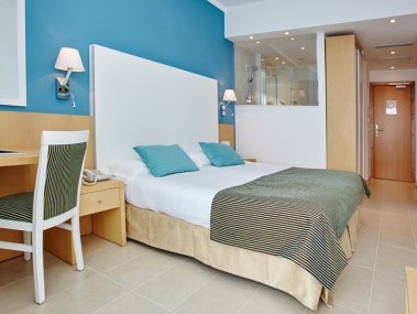 Salon et chambre à coucher - Universal Hotel Marques