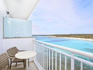 Balkon mit Blick aufs Meer - Universal Hotel Marques